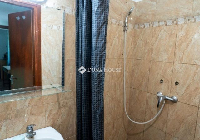 Eladó családi ház, Gödöllőn 59.9 M Ft, 3 szobás