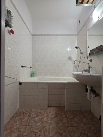 Eladó panellakás, Székesfehérvárott 50.9 M Ft, 2 szobás