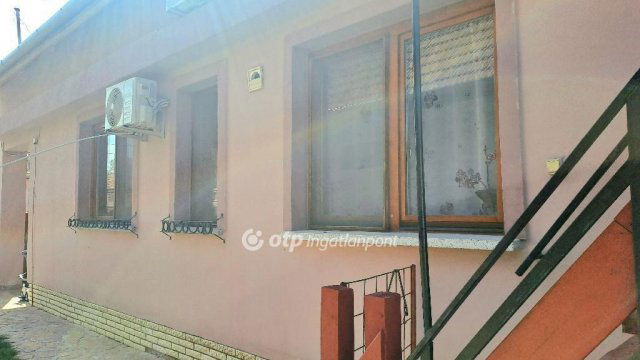 Eladó családi ház, Gyulán 79.8 M Ft, 3+3 szobás