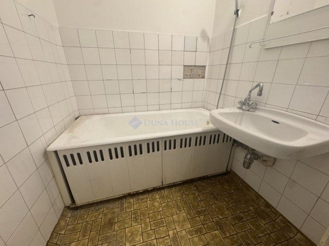 Eladó panellakás, Budapesten, XI. kerületben 59.9 M Ft, 1 szobás