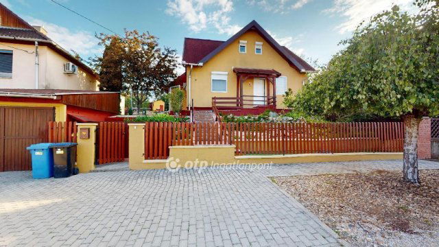 Eladó családi ház, Miskolcon 74.99 M Ft, 1+4 szobás