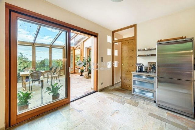 Eladó családi ház, Budapesten, XII. kerületben 730 M Ft