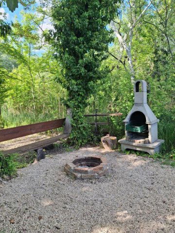 Eladó nyaraló, Szigetbecsén 89.9 M Ft, 4 szobás