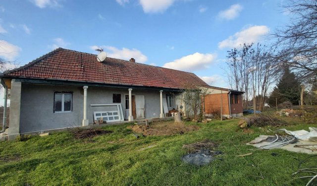 Eladó családi ház, Pilisen, Kálvária utcában 28.9 M Ft