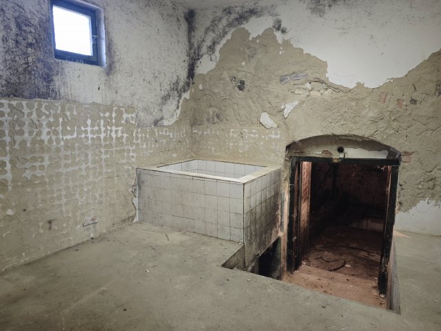 Eladó nyaraló, Berhidán 8 M Ft, 3 szobás / költözzbe.hu