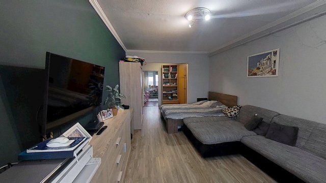 Eladó panellakás, Székesfehérvárott, Sarló utcában 52 M Ft