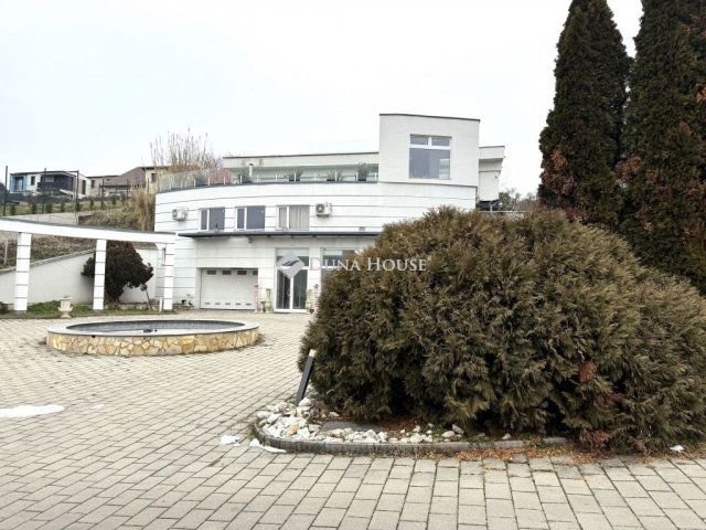 Eladó téglalakás, Budapesten, III. kerületben 219 M Ft, 3 szobás