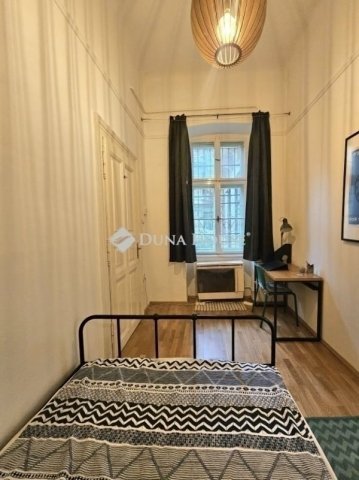 Eladó téglalakás, Budapesten, VIII. kerületben 66.99 M Ft