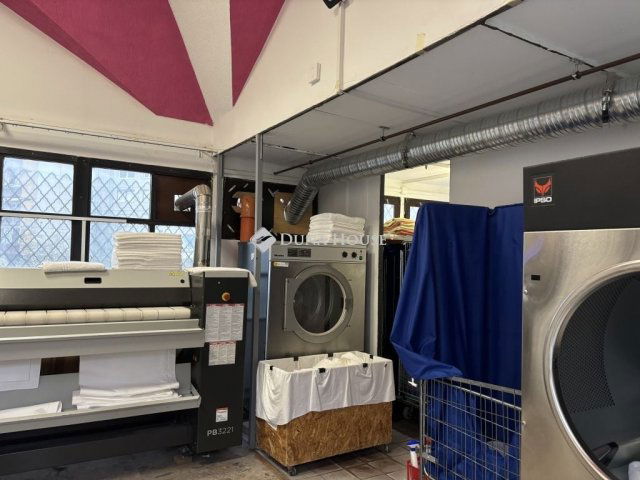 Eladó üzlethelyiség, Dorogon 12.5 M Ft / költözzbe.hu