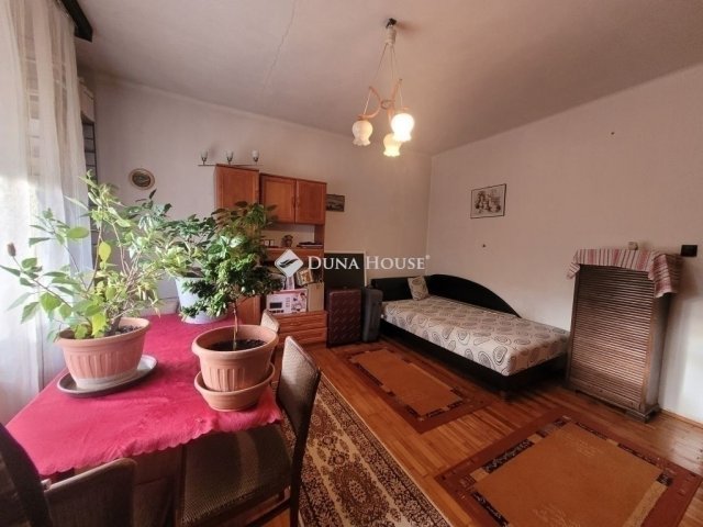 Eladó családi ház, Budapesten, XVIII. kerületben 121.9 M Ft