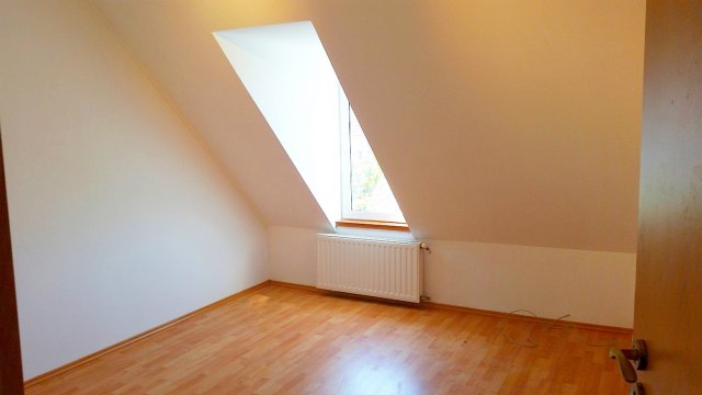 Kiadó téglalakás, albérlet, Budaörsön, Nefelejcs utcában