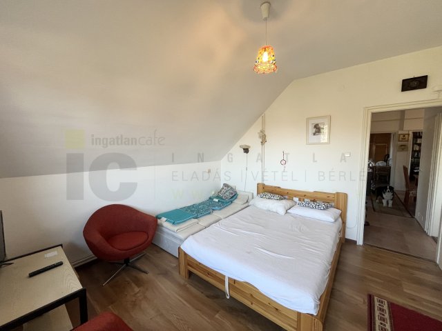 Eladó téglalakás, Balatonbogláron, Gyöngyvirág utcában