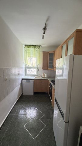 Eladó téglalakás, Baján 35 M Ft, 2 szobás