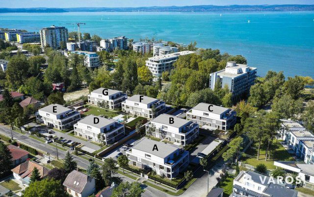 Eladó téglalakás, Siófokon 89.9 M Ft, 2 szobás