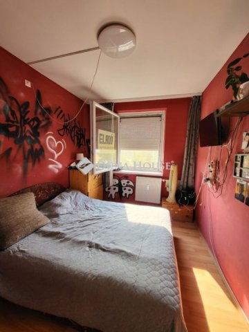 Eladó panellakás, Balatonalmádiban 75 M Ft, 4 szobás