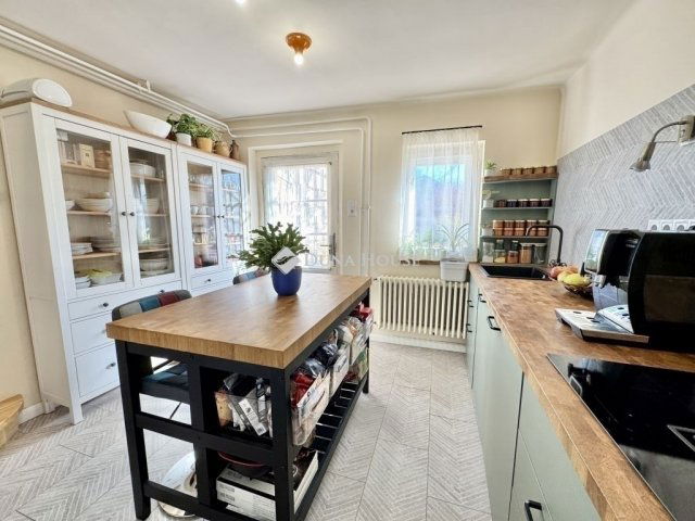 Eladó családi ház, Budapesten, XVIII. kerületben 142.9 M Ft