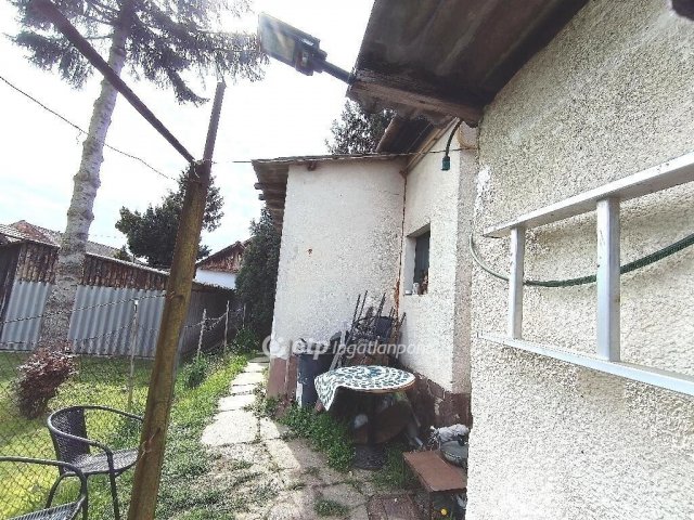Eladó családi ház, Szentesen 25 M Ft, 2+1 szobás