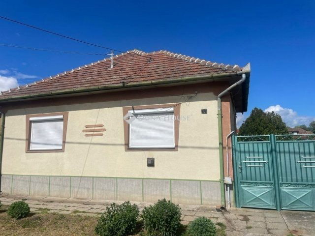 Eladó családi ház, Bagon 46.99 M Ft, 3 szobás