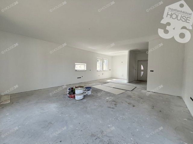 Eladó ikerház, Kecskeméten 69 M Ft, 4 szobás