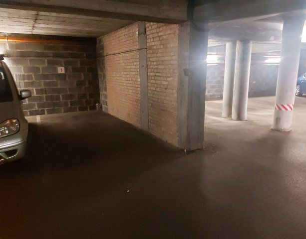 Kiadó garázs, Pécsett 25 E Ft / hó / költözzbe.hu