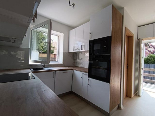 Eladó családi ház, Dunaharasztin 119.9 M Ft, 4 szobás