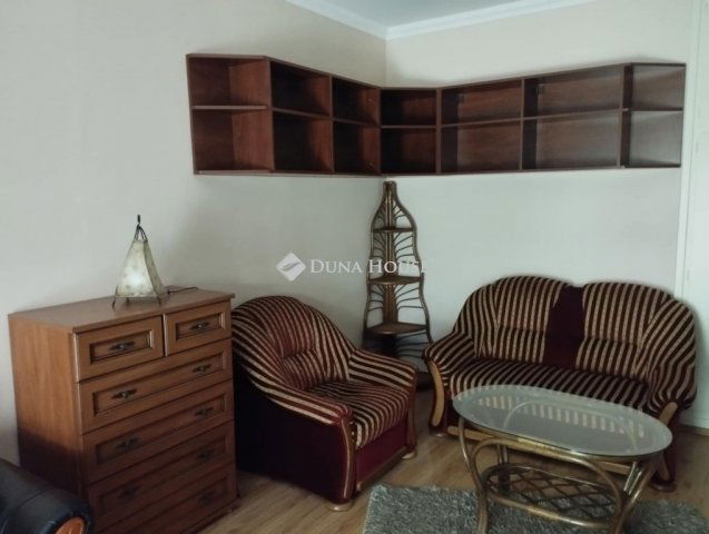 Kiadó téglalakás, albérlet, Debrecenben 210 E Ft / hó, 2 szobás