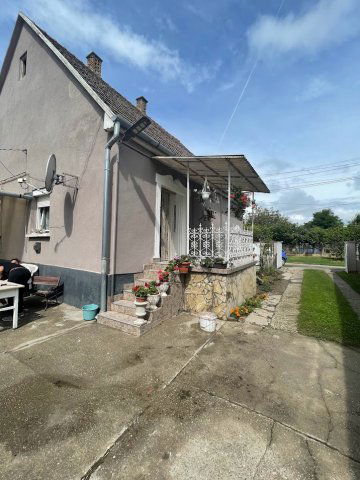Eladó családi ház, Döbröközön 26.5 M Ft, 4 szobás