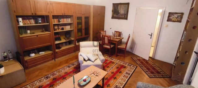 Eladó téglalakás, Ajkán 32.3 M Ft, 2 szobás