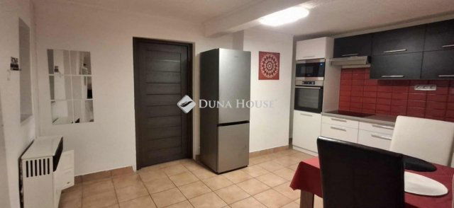 Eladó családi ház, Zsákán 15.6 M Ft, 2 szobás