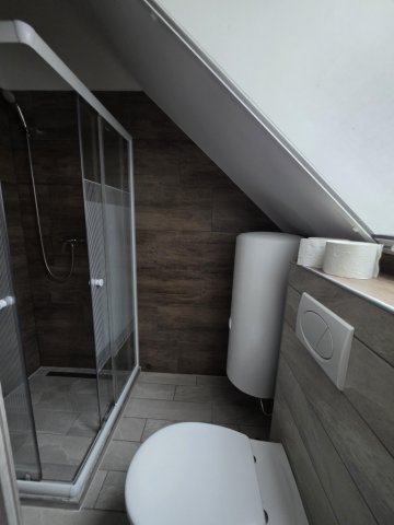 Kiadó téglalakás, albérlet, Adonyban 150 E Ft / hó, 1 szobás
