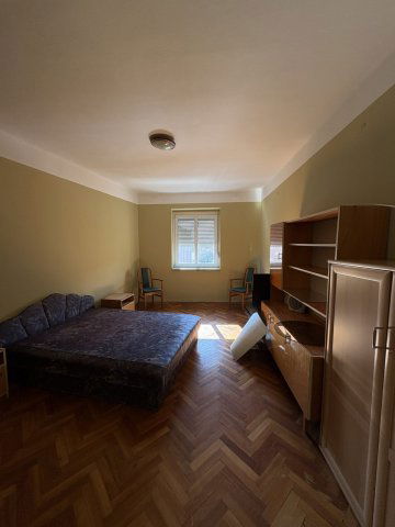 Eladó téglalakás, Győrött 51 M Ft, 2 szobás