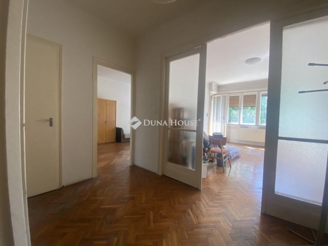 Eladó téglalakás, Budapesten, XI. kerületben, Villányi úton