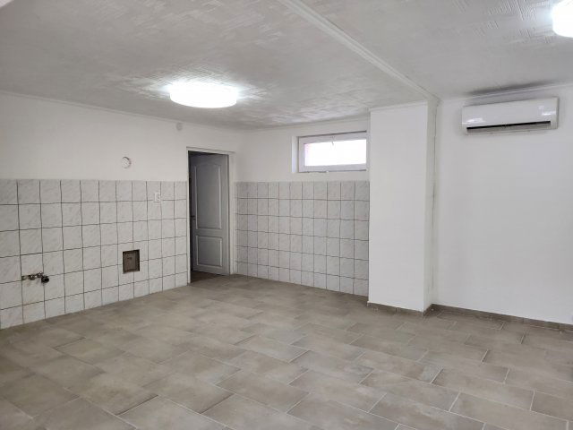 Eladó családi ház, Örkényen 41.5 M Ft, 2 szobás