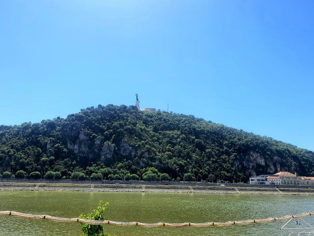 Eladó téglalakás, Budapesten, V. kerületben 66.5 M Ft, 1 szobás