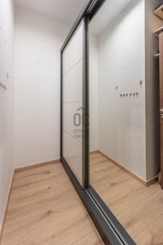 Eladó téglalakás, Szentendrén 99.8 M Ft, 2 szobás