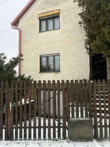 Eladó családi ház, Ócsán 85 M Ft, 9+2 szobás