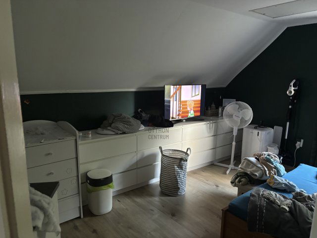 Eladó családi ház, Várpalotán 95 M Ft, 4 szobás