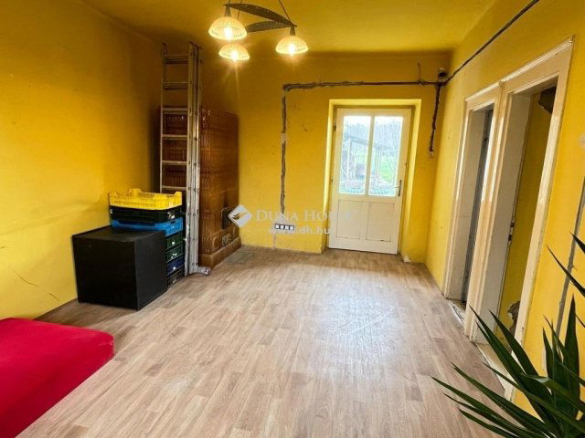 Eladó családi ház, Tolnanémedin 11.9 M Ft, 4 szobás