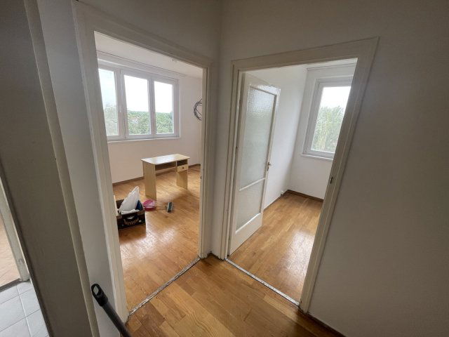 Eladó panellakás, Kecskeméten 45.9 M Ft, 1+2 szobás