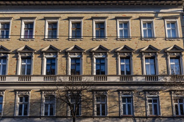 Eladó téglalakás, Budapesten, VI. kerületben 57 M Ft, 1 szobás