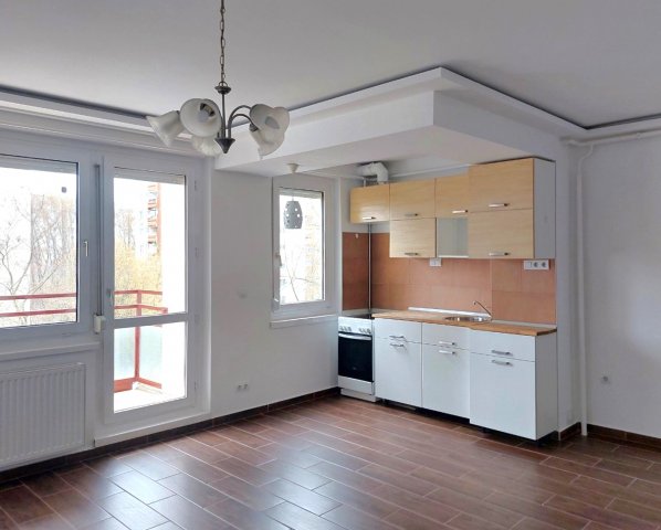 Eladó panellakás, Budapesten, III. kerületben 82.5 M Ft