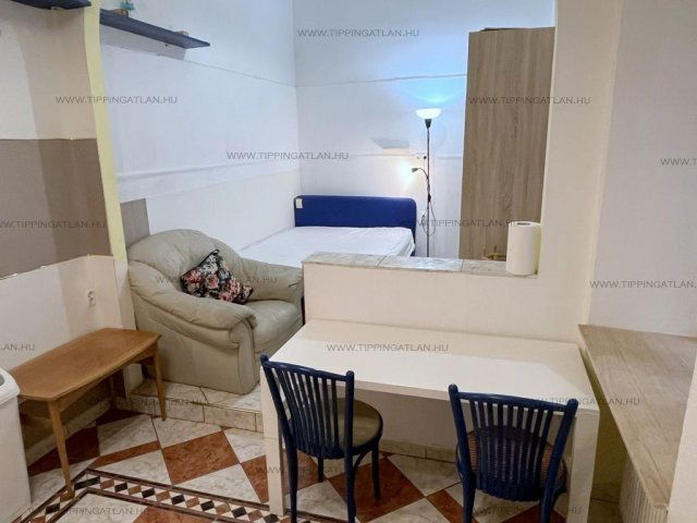 Eladó téglalakás, Budapesten, IX. kerületben, Üllői úton