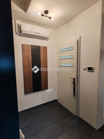 Eladó téglalakás, Kecskeméten 99 M Ft, 1 szobás