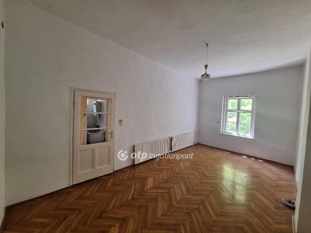 Eladó sorház, Mezőhegyesen 37 M Ft, 7 szobás