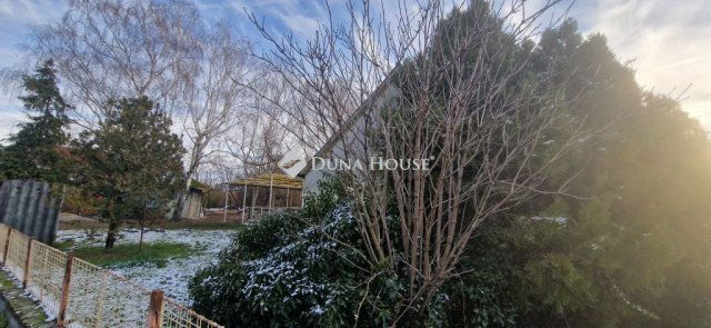 Eladó családi ház, Balatonmáriafürdőn 89.9 M Ft, 7 szobás