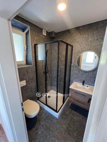 Eladó ikerház, Egerben 98.9 M Ft, 3+1 szobás