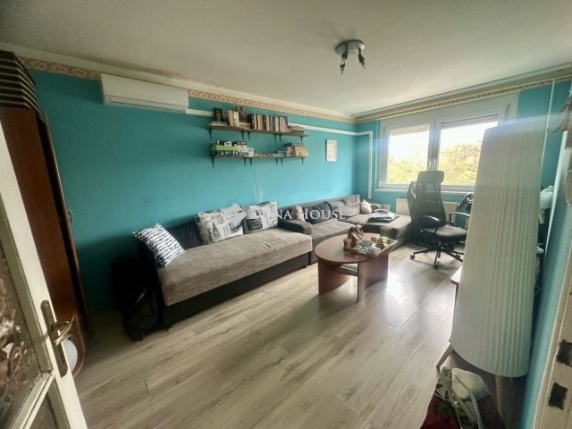 Eladó téglalakás, Budapesten, III. kerületben 64.9 M Ft