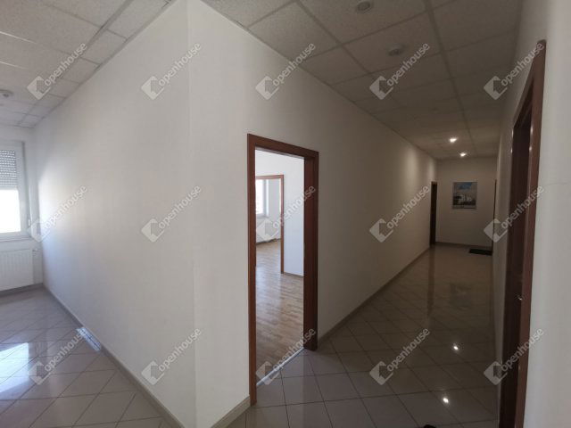 Kiadó iroda, Nagykanizsán 105 E Ft / hó, 2 szobás