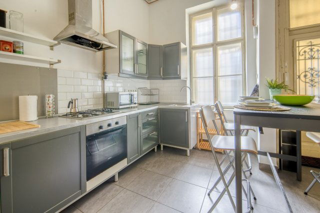 Eladó téglalakás, Budapesten, VII. kerületben, Dob utcában