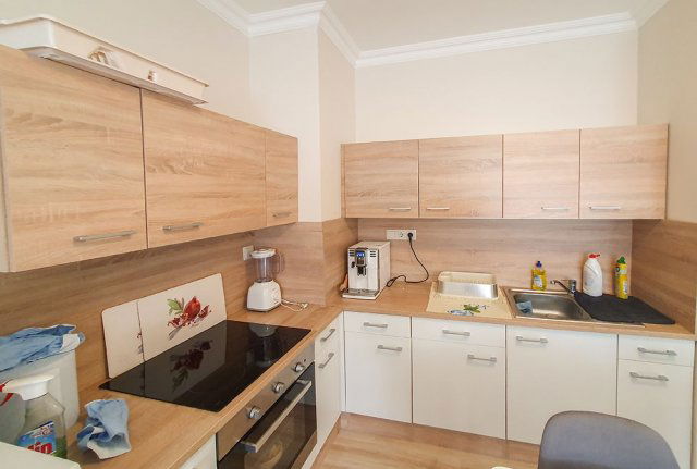 Kiadó téglalakás, albérlet, Debrecenben 250 E Ft / hó, 3 szobás